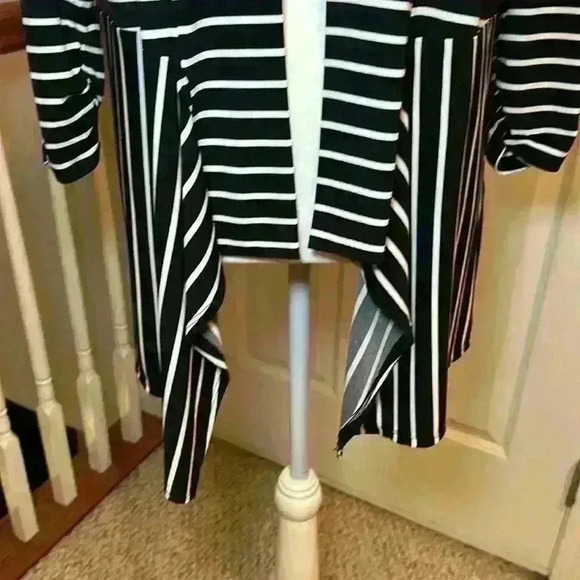Chico's Size 0 (same as size 4/6) Striped Open Front Poly/Spandex Cardigan - Picture 7 of 12